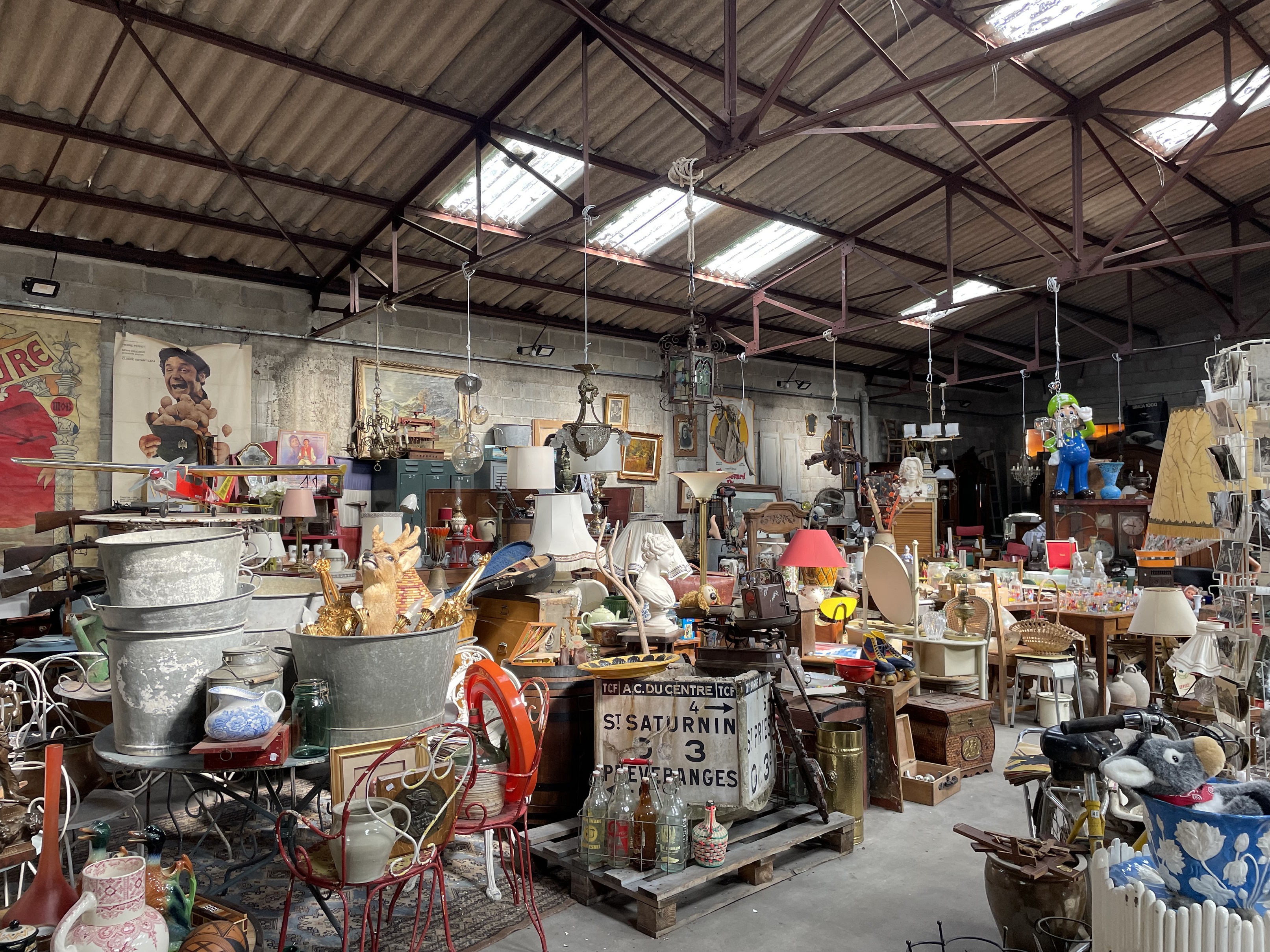 Brocante d&eacute;barras Thomas Molinati.JPG (3.04 MB)