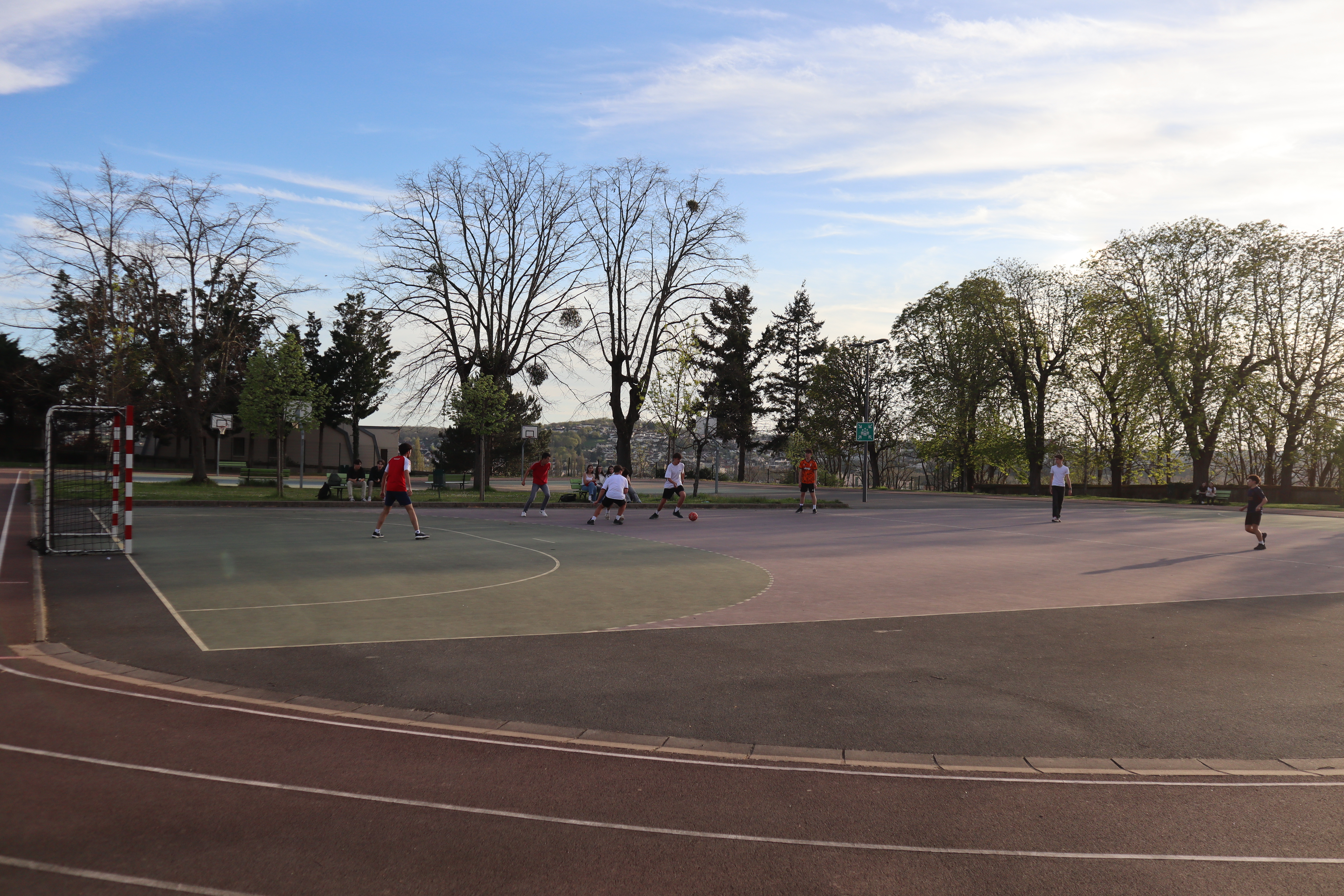 Internat d'excellence Madame de Sta&euml;l (3).JPG (10.73 MB)