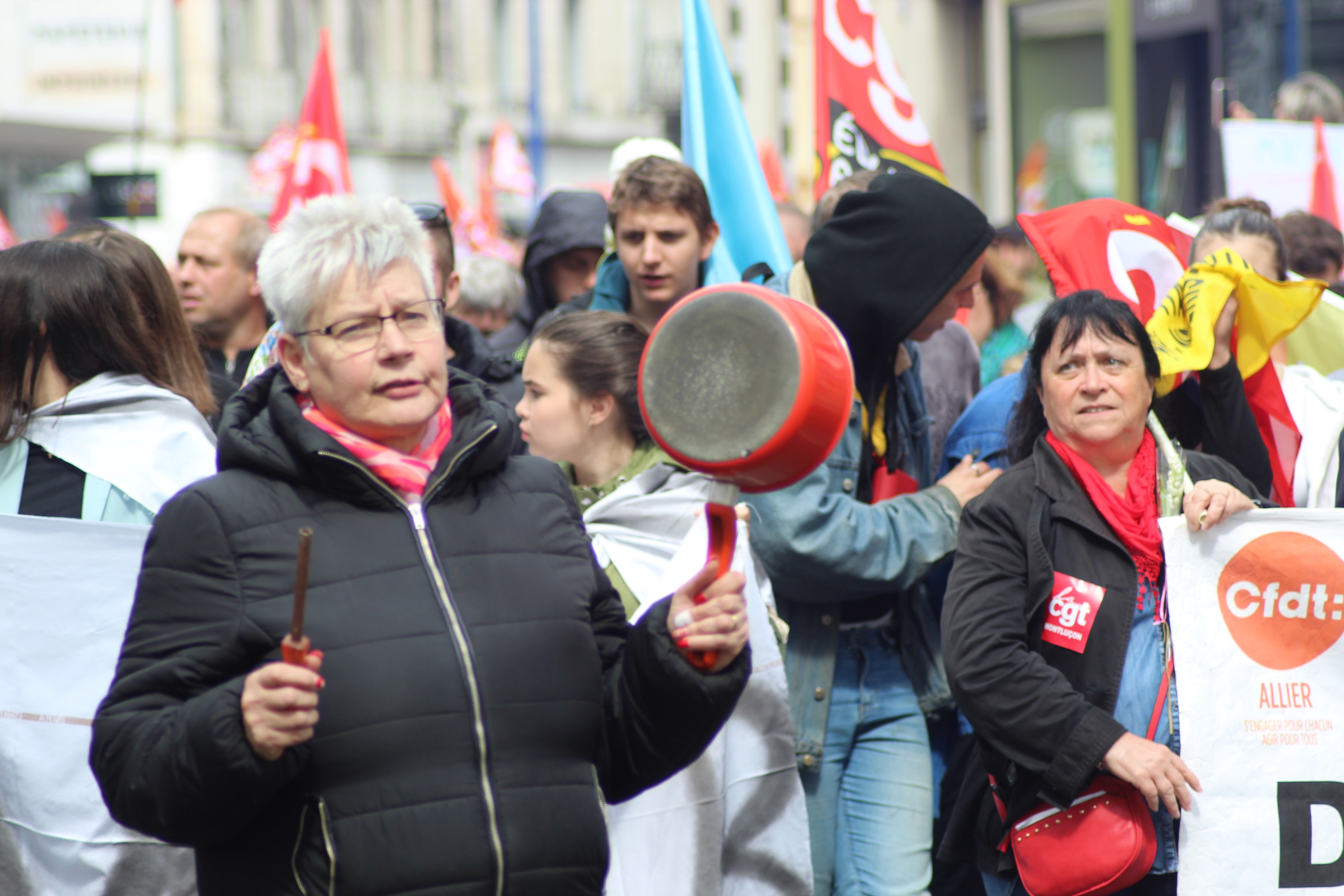 Manifestation casseroles mai 2023.JPG (1.70 MB)