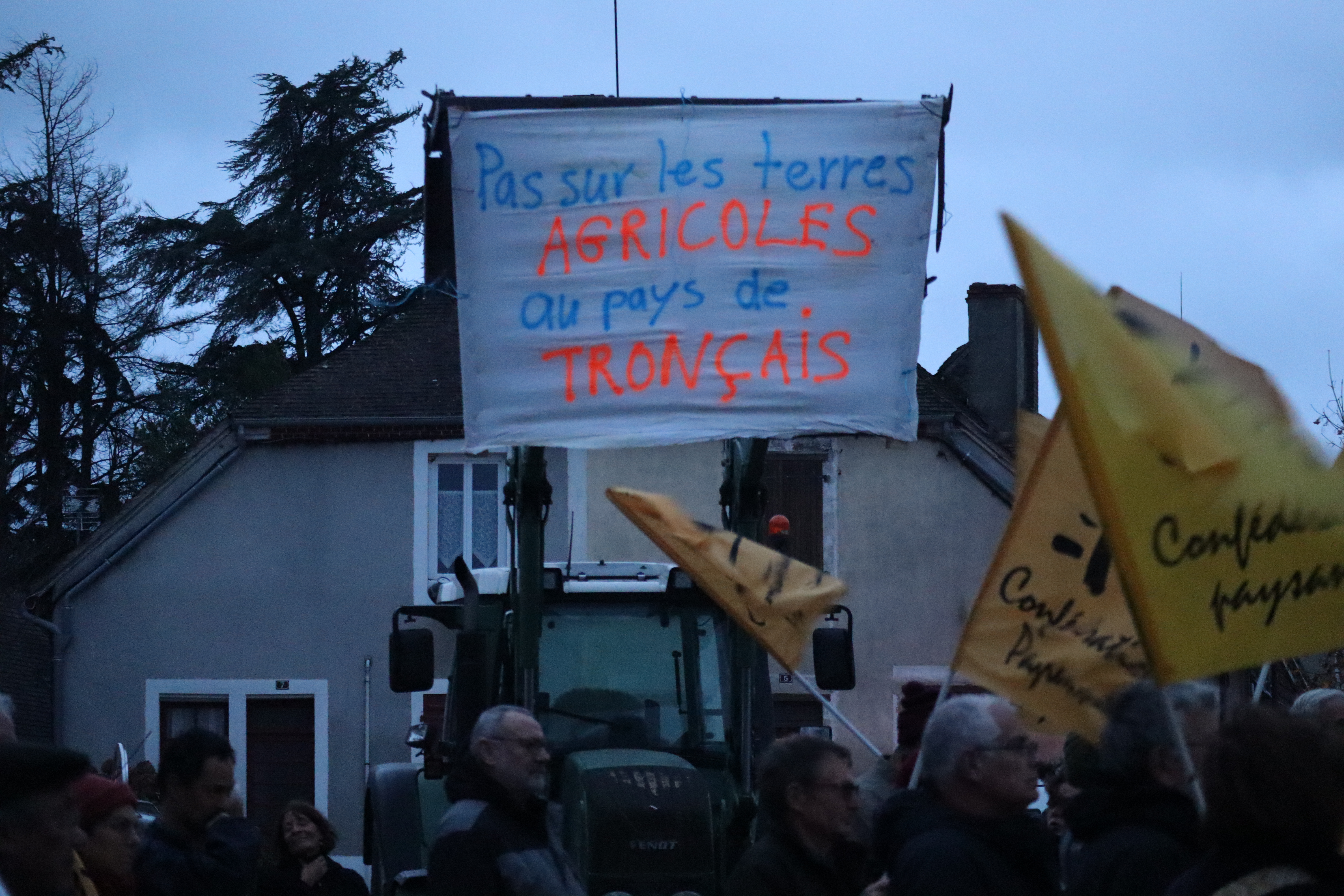 Opposition parc photovoltaique C&eacute;rilly novembre 23 (1).JPG (9.20 MB)