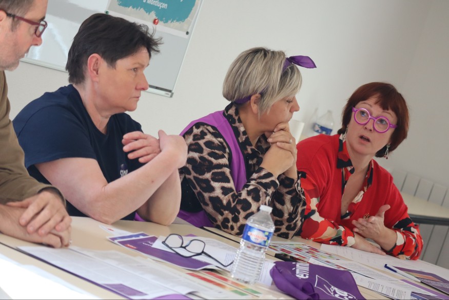 La lutte contre les violences faites aux femmes passe aussi par le milieu professionnel