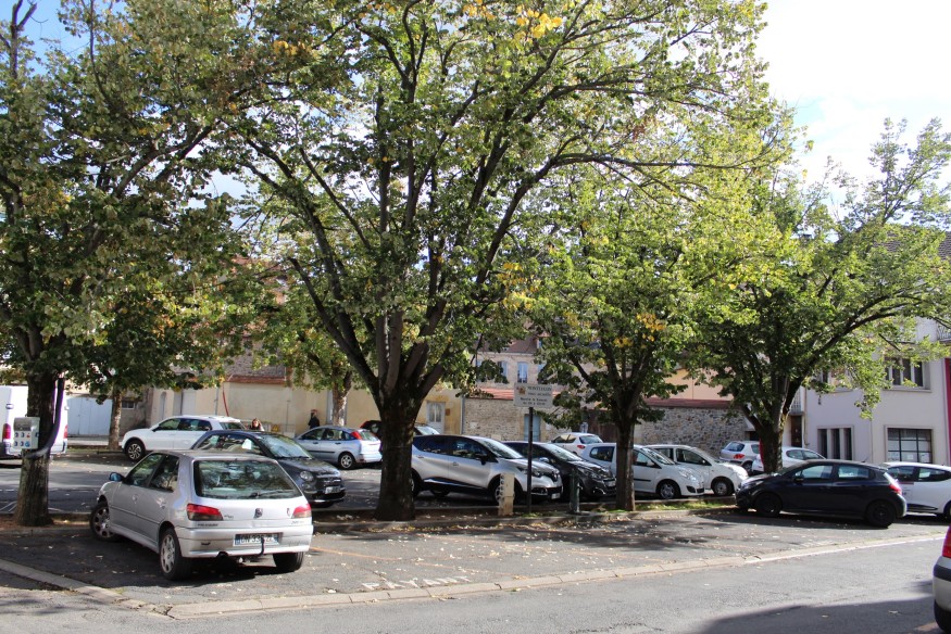 La Ville de Montluçon lance une consultation sur le devenir des places de la Poterie et de la Fraternité