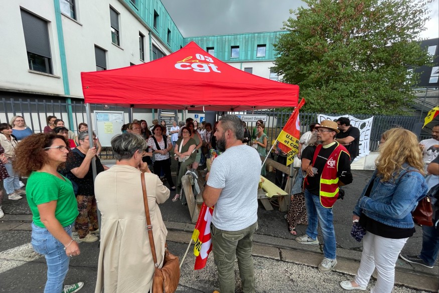 "On n'arrive pas à se faire entendre" : les agents de la protection de l’enfance au Conseil départemental de l’Allier à nouveau en grève