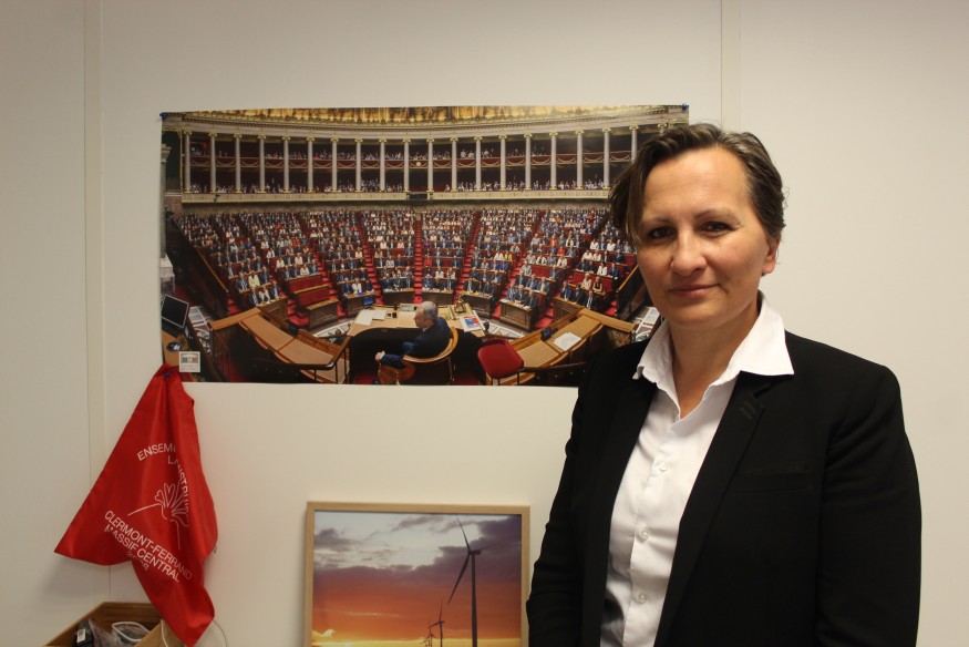 "J'ai été cataloguée" : dans un documentaire sur France 5, l'ancienne députée Laurence Vanceunebrock revient sur son homosexualité