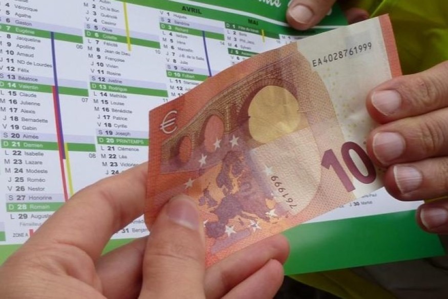 La gendarmerie de l'Allier appelle à la vigilance face aux faux vendeurs de calendriers