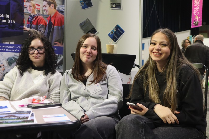 Des lycéennes et lycéens témoignent pour lutter contre les stéréotypes de genre dans le monde professionnel