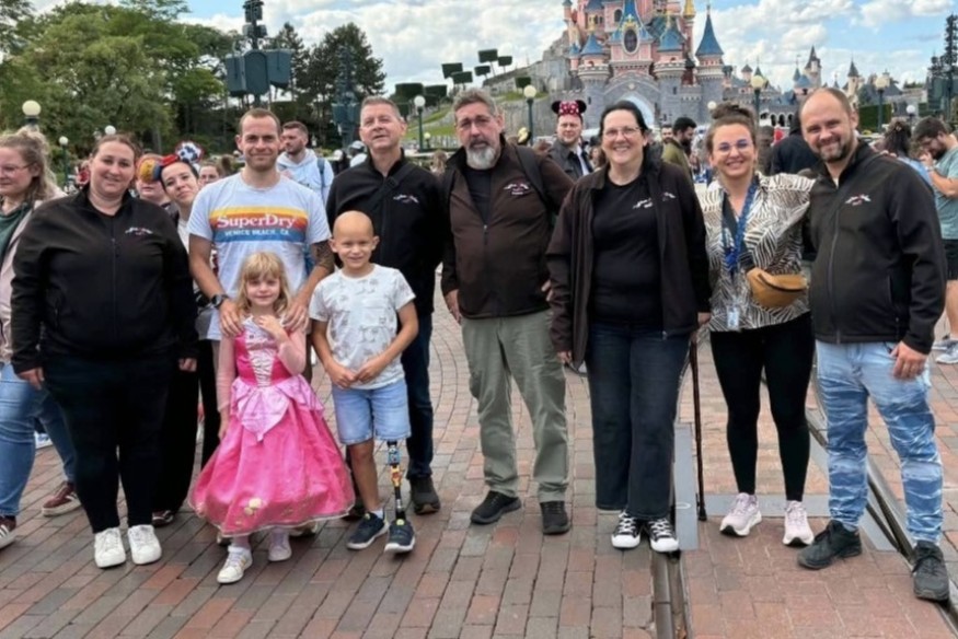 Grâce à l'association "Une moto un jouet", le petit Isaak a pu profiter de Disneyland Paris